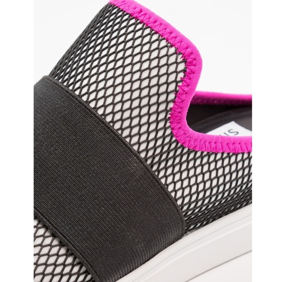 Street Chic Steve Madden Mule Sneakers - Picture 4 of 8